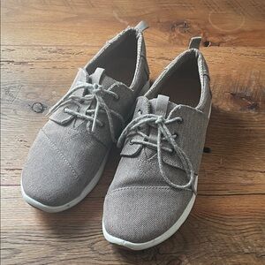 Women’s Toms size 7.5 Del Ray Canvas